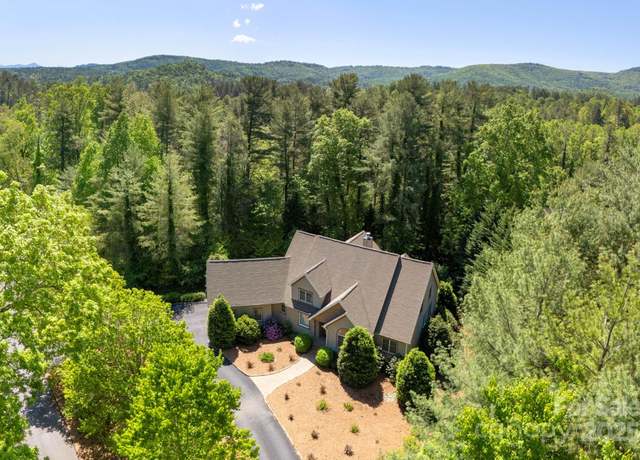 Property at 110 and 140 Fox Chase Dr, Hendersonville, NC 28739, 3 beds, 3.5 baths