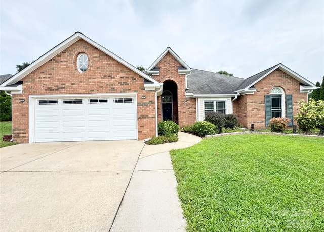 Property at 1254 Abbey Ridge Pl NW, Concord, NC 28027, 3 beds, 2 baths