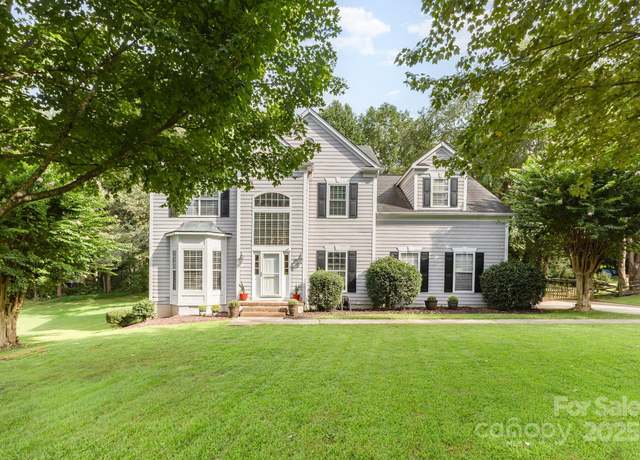 Property at 126 Greenhill Ln, Mooresville, NC 28117, 4 beds, 3 baths