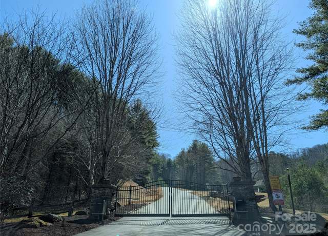 Property at 92 Mountain Magnolia Dr, Leicester, NC 28748