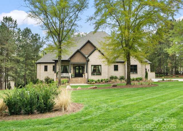 Property at 4012 Flagstone Dr, Lancaster, SC 29720, 4 beds, 4.5 baths