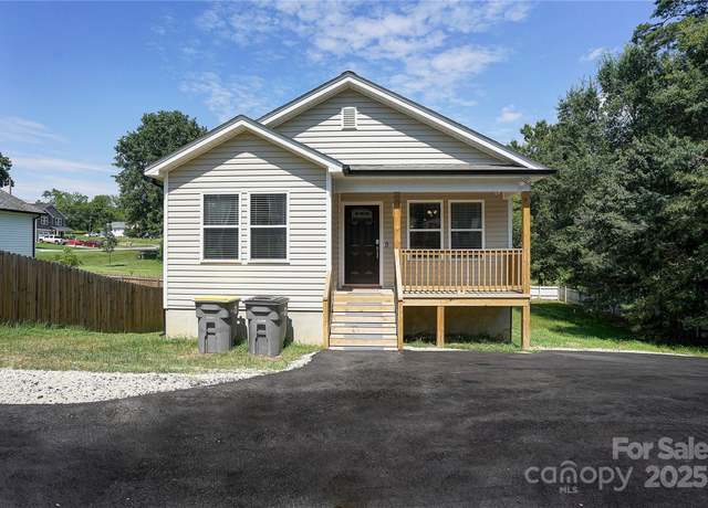 Property at 809 Fisher St, Kannapolis, NC 28027, 3 beds, 2 baths