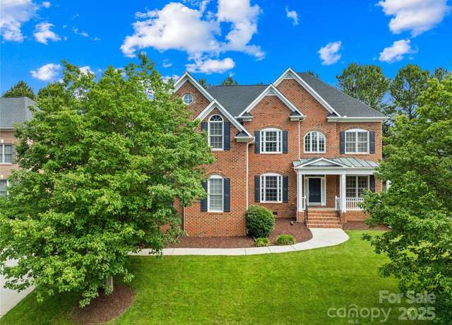 Property at 10024 Hazelview Dr, Charlotte, NC 28277, 4 beds, 3.5 baths