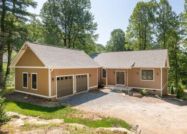 Property at 654 Hollybrook Dr, Flat Rock, NC 28731, 3 beds, 2 baths