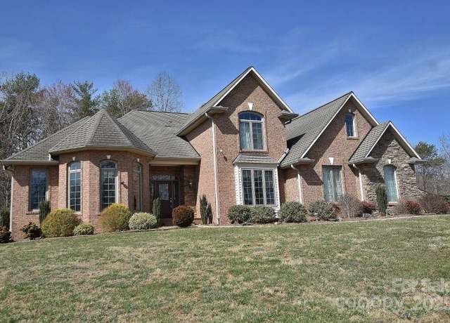 Property at 111 Springwood Dr NE, Valdese, NC 28690, 4 beds, 4.5 baths