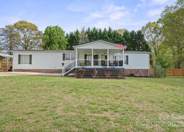 Property at 115 Oak Creek Rd, Statesville, NC 28625, 3 beds, 2 baths