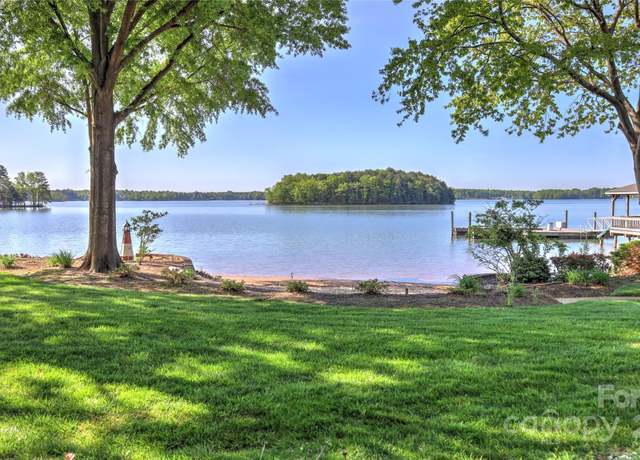 Property at 495 Bay Harbour Rd, Mooresville, NC 28117, 4 beds, 5.5 baths