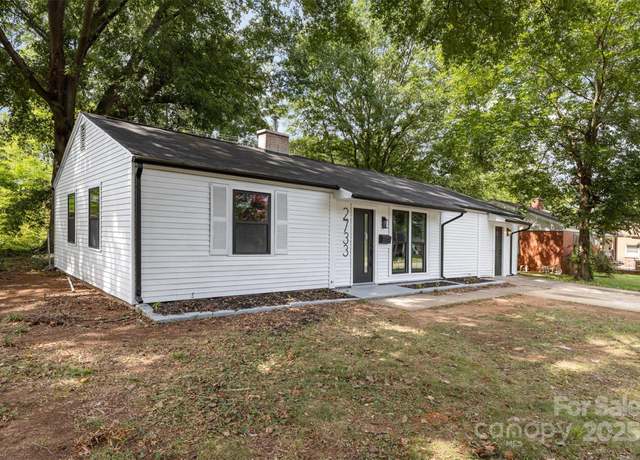 Property at 2733 Englehardt St, Charlotte, NC 28216, 3 beds, 2 baths