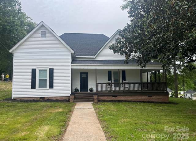 Property at 106 York St, Mooresboro, NC 28114, 4 beds, 2 baths