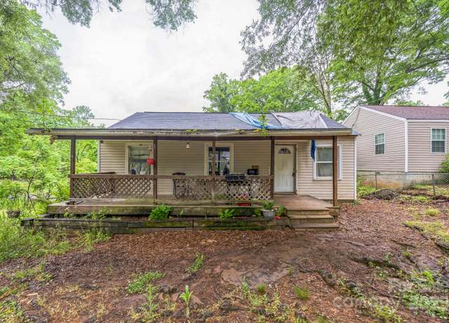 Property at 1908 5th St, Statesville, NC 28677, 3 beds, 1 bath