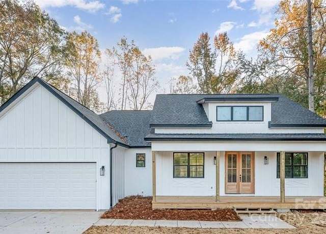 Property at 129 John Smith Rd, York, SC 29745, 3 beds, 2 baths