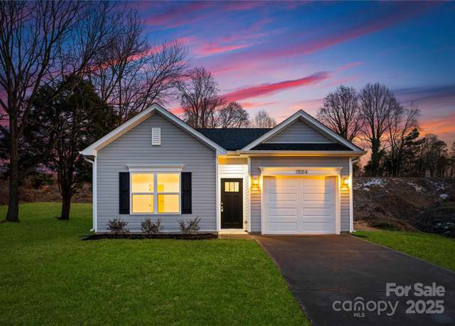Property at 805 Parker St, Monroe, NC 28112, 3 beds, 2 baths