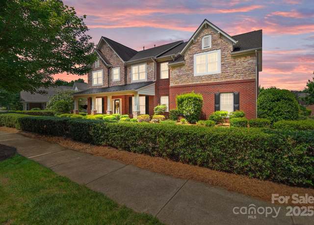 Property at 126 Northbridge Dr, Mooresville, NC 28115, 4 beds, 3.5 baths