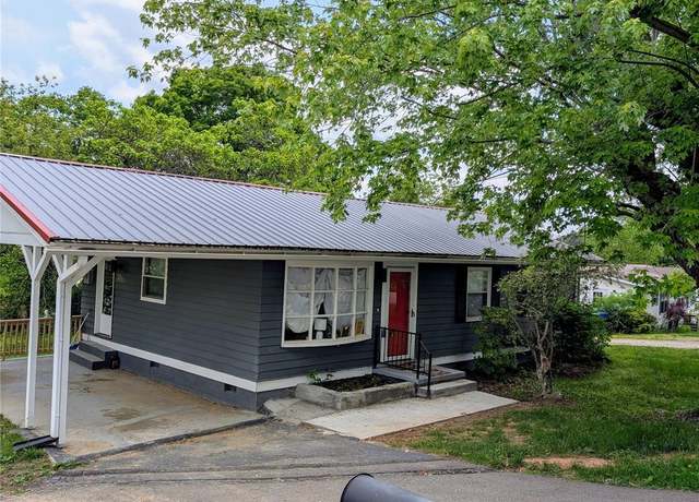 Property at 482 Gorman Bridge Rd, Asheville, NC 28806, 3 beds, 1 bath