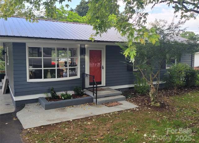 Property at 482 Gorman Bridge Rd, Asheville, NC 28806, 3 beds, 2 baths