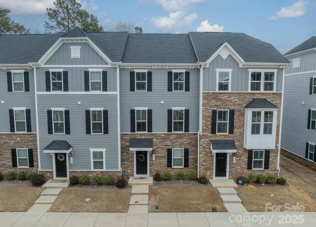 Property at 3104 Timber Mill Dr, Matthews, NC 28104, 4 beds, 3.5 baths