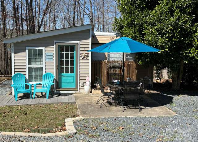 Property at 112 Walnut Cir, New London, NC 28127, 2 beds, 1 bath