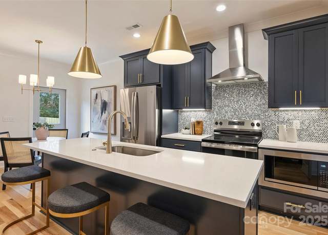 Property at 625 Colorado Ave Unit B, Charlotte, NC 28206, 3 beds, 2.5 baths