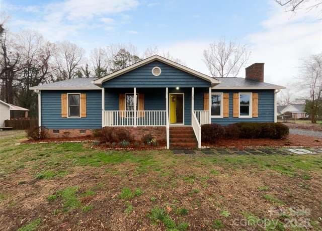 Property at 1125 Twin Lakes Rd, Rock Hill, SC 29732, 3 beds, 2 baths