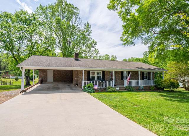 Property at 111 Peoria Ln, Kings Mountain, NC 28086, 3 beds, 2 baths