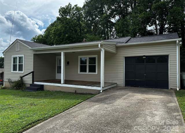 Property at 1116 Lenoir Ave SW, Lenoir, NC 28645, 2 beds, 1 bath