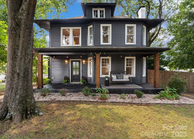 Property at 4131 Gibbon Rd, Charlotte, NC 28269, 4 beds, 3 baths