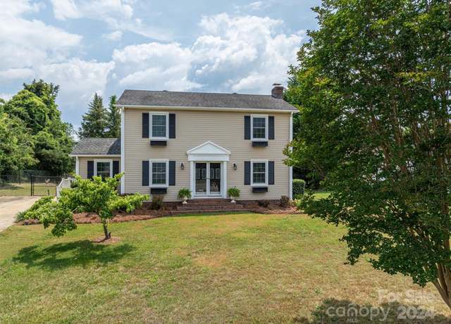 Property at 634 Carson Rd, Gastonia, NC 28052, 3 beds, 2.5 baths