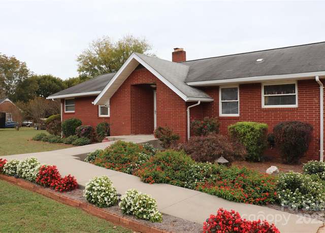Property at 129 Ann St, Salisbury, NC 28146, 3 beds, 2 baths