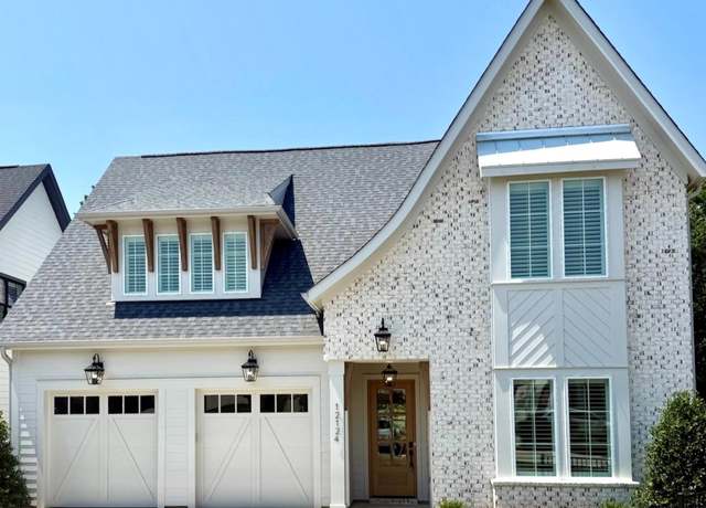 Property at 12124 Cambridge Square Dr, Cornelius, NC 28031, 5 beds, 5 baths