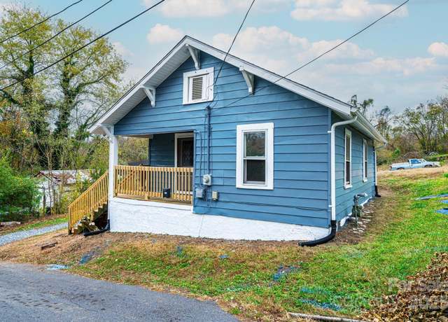 Property at 605 Center St NW, Lenoir, NC 28645, 2 beds, 1 bath