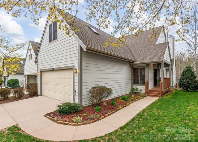 Property at 38 Pinnacle Point Dr, Asheville, NC 28805, 3 beds, 3 baths