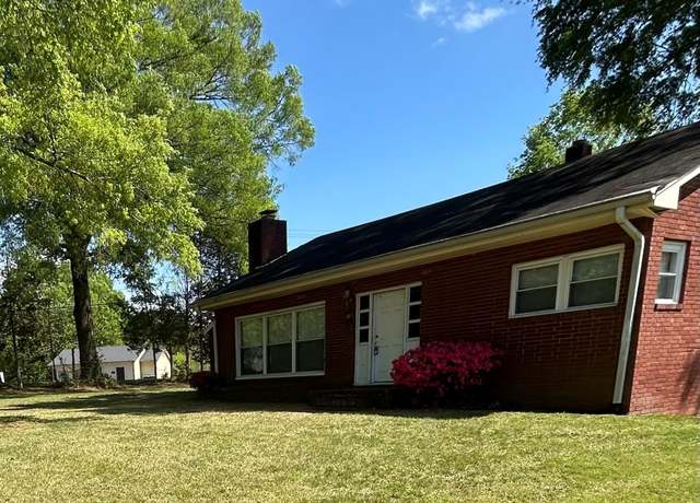 Property at 610 E Maryland Ave, Bessemer City, NC 28016, 3 beds, 1 bath