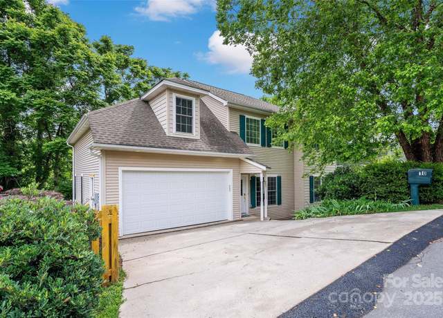 Property at 10 Village East Ct, Asheville, NC 28805, 4 beds, 2.5 baths