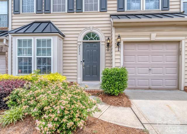 Property at 2331 Whitford Ln, Charlotte, NC 28210, 3 beds, 2.5 baths