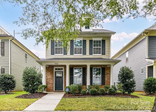 Property at 2522 Double Oaks Rd, Charlotte, NC 28206, 3 beds, 2.5 baths