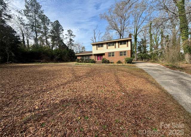 Property at 407 Covington St, Rockingham, NC 28379, 3 beds, 2.5 baths