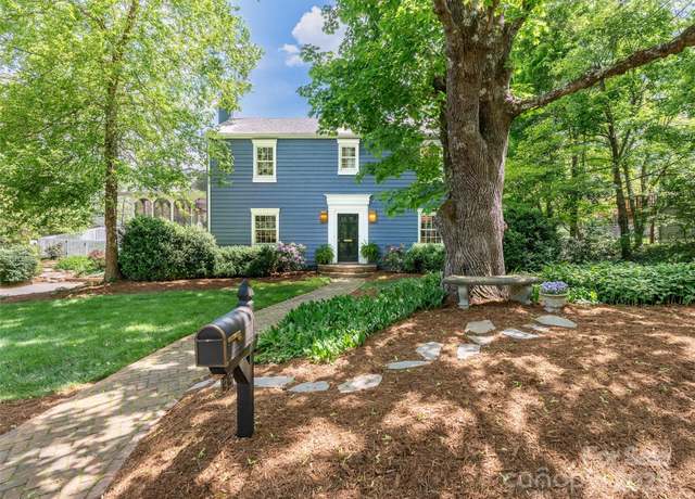 Property at 33 Mount Vernon Pl, Asheville, NC 28804, 3 beds, 3.5 baths