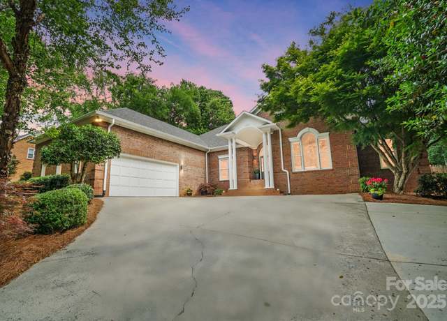 Property at 1245 Bellemeade Ln, Charlotte, NC 28270, 4 beds, 3.5 baths