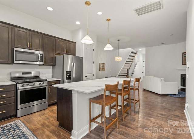 Property at 11410 Founders Park Ln, Pineville, NC 28134, 4 beds, 2.5 baths