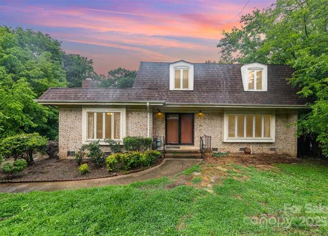 Property at 9139 Robert Frost Ln, Charlotte, NC 28213, 3 beds, 2.5 baths