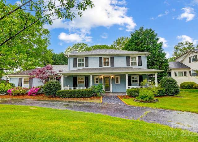 Property at 3726 Providence Rd, Charlotte, NC 28211, 5 beds, 3.5 baths