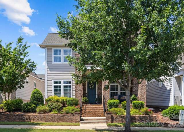Property at 4928 Providence Country Club Dr, Charlotte, NC 28277, 4 beds, 3.5 baths