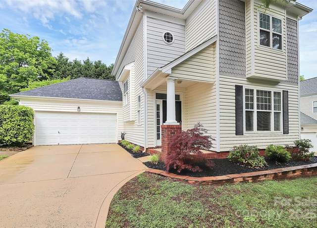 Property at 7544 Rolling Meadows Ln, Huntersville, NC 28078, 3 beds, 2.5 baths