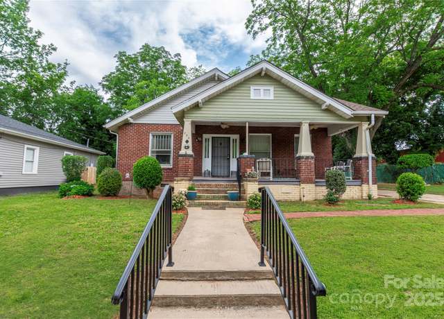 Property at 224 E Steele St, Salisbury, NC 28144, 3 beds, 2 baths