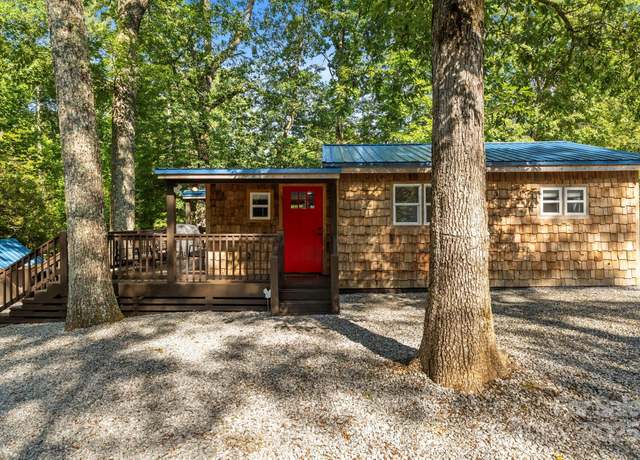 Property at 40 Squirrel Ln, Sapphire, NC 28774, 1 bed, 1 bath