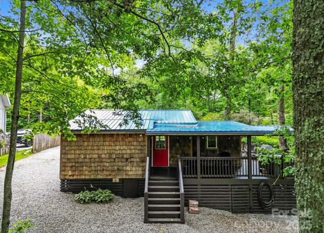 Property at 40 Squirrel Ln, Sapphire, NC 28774, 1 bed, 1 bath