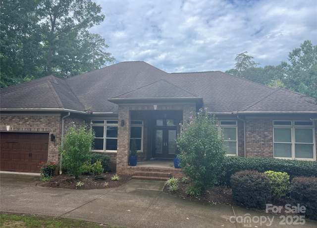 Property at 62 Marina Rd, Clover, SC 29710, 5 beds, 5 baths