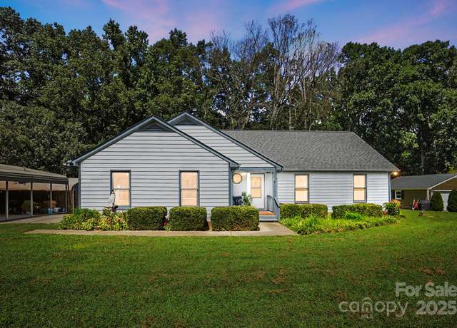 Property at 2402 Bearskin Ln, Monroe, NC 28110, 3 beds, 2 baths