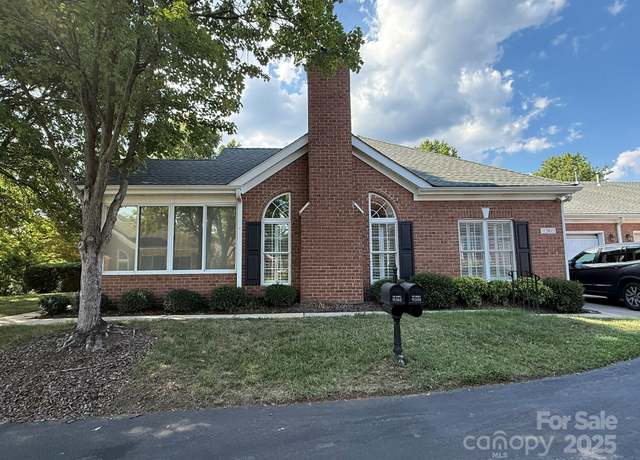 Property at 11360 Olde Turnbury Ct, Charlotte, NC 28277, 2 beds, 2 baths