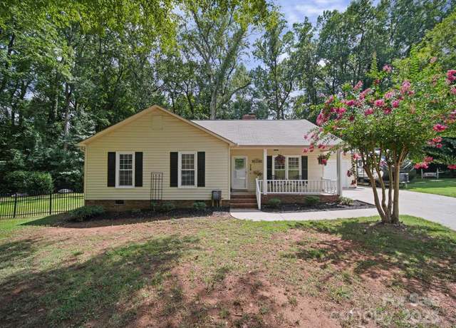 Property at 713 Hickory Hill Ct, Gastonia, NC 28054, 3 beds, 2.5 baths